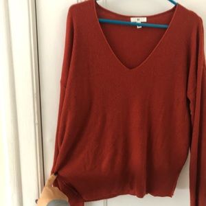 Rusty red butter soft BP v neck sweater sz sm